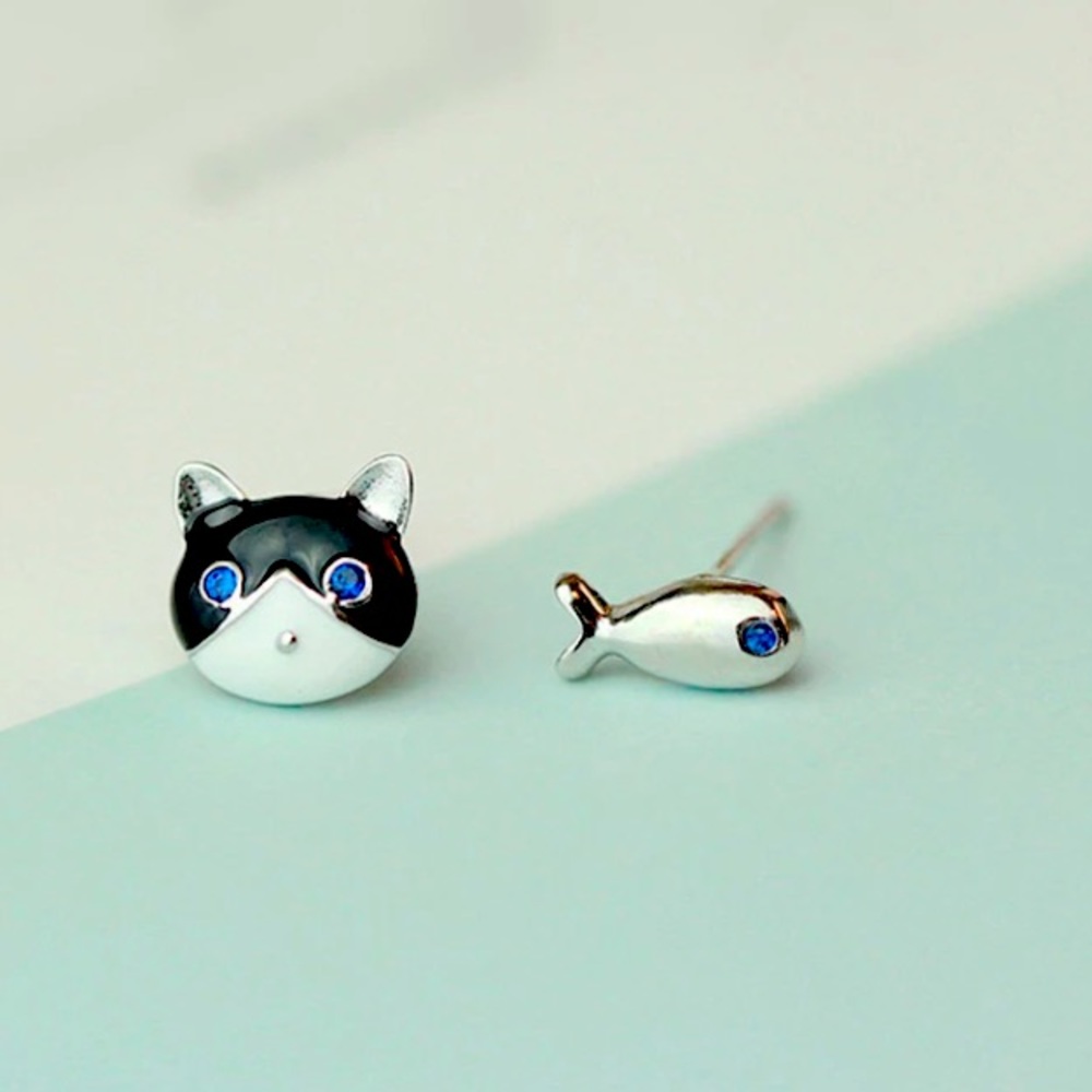 🌟 Cute Cat Fish Stud Earrings